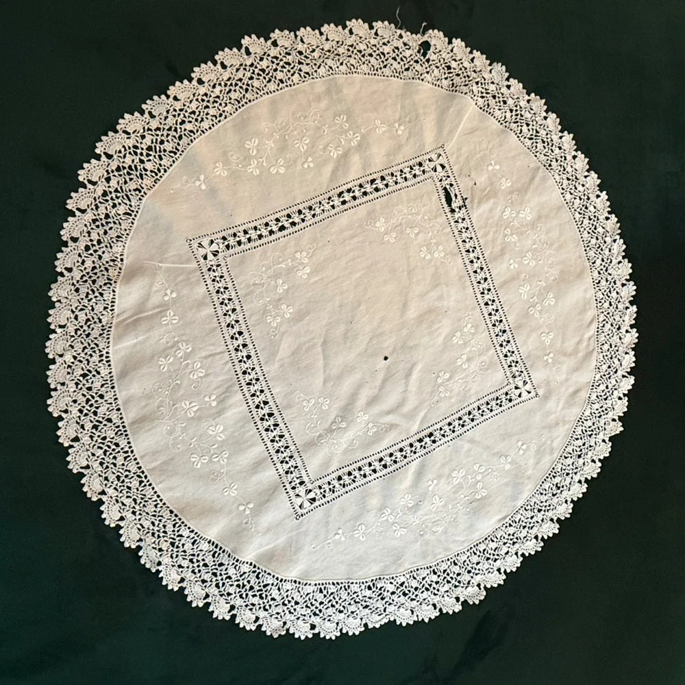 Vintage White Embroidered Lace Round Tablecloth Doily 22 Inch Cotton Linen